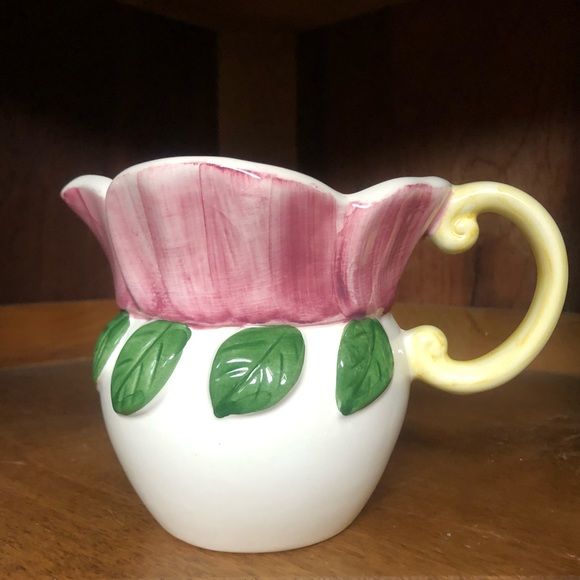 ELPA Alcobaca Flower Water Pitcher - Picture 1 of 11